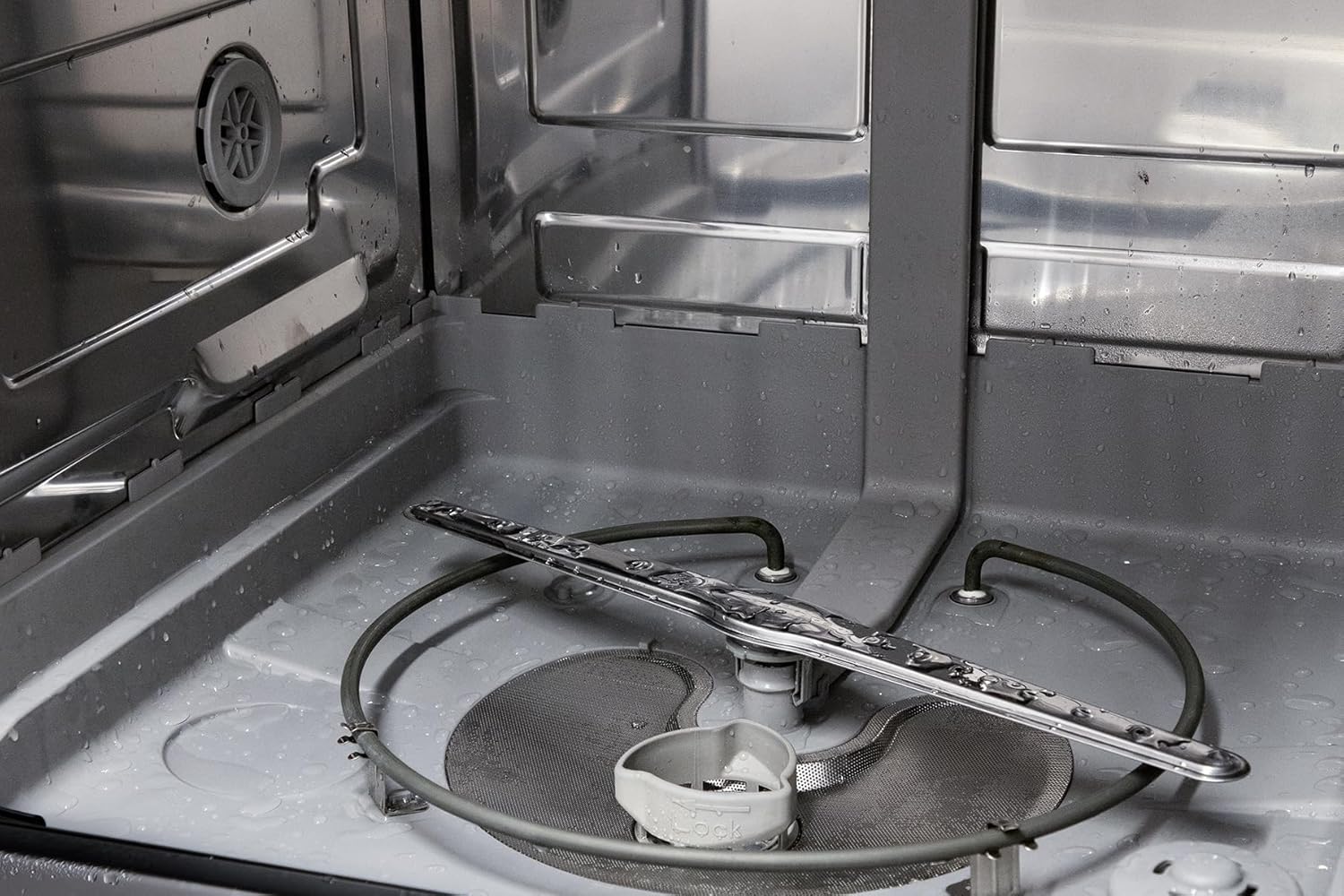 1759520808_Sharp-SDW6504MS-Stainless-Steel-Dishwasher-24-inch-Pocket-Handle-52-dB-Hybrid-Tub-12-Place-Settings-5-Cycles-Heated-Dry.jpg Sharp SDW6504MS Stainless Steel Dishwasher, 24-inch Pocket Handle, 52 dB, Hybrid Tub, 12 Place Settings, 5 Cycles, Heated Dry - Image 15