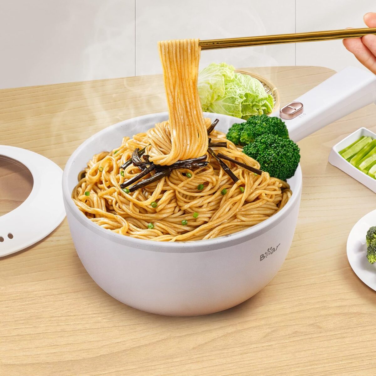 Bear Hot Pot Electric, 2L Multifunctional Portable Cooking Pot, 1000W Rapid Noodles Electric, Non-Stick Frying Pans for Steak, Egg, Ramen, Oatmeal With Dual Power Adjustment - Image 7