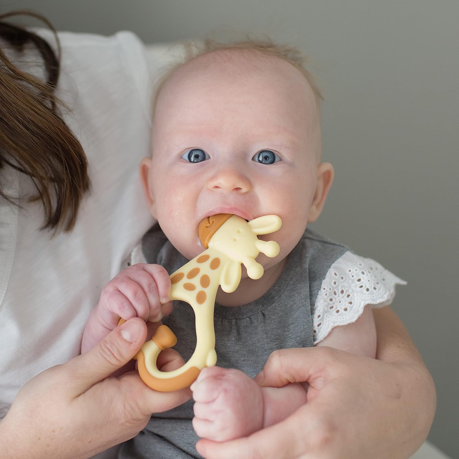 1760645291_Dr.-Browns-Ridgees-Giraffe-Massaging-Baby-Teether-Designed-by-a-Pediatric-Dentist-BPA-Free-3m.jpg Dr. Brown's Ridgees Giraffe, Massaging Baby Teether, Designed by a Pediatric Dentist, BPA Free, 3m+ - Image 5