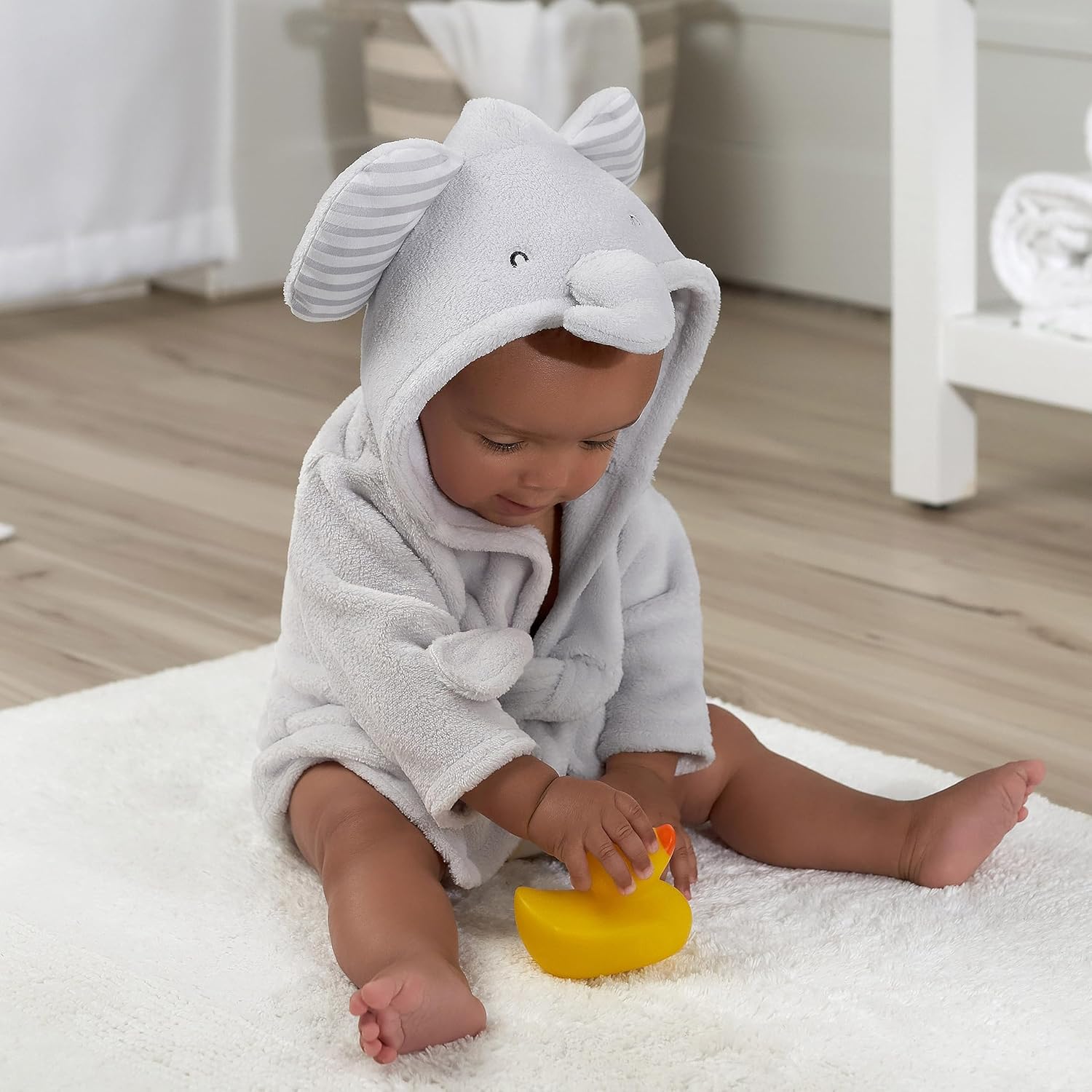 1761212690_Gerber-Unisex-Baby-Plushy-Soft-Hooded-Animal-Character-Bathrobe.jpg Gerber Unisex Baby Plushy Soft Hooded Animal Character Bathrobe - Image 4