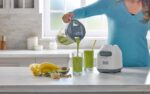 BLACK+DECKER 750W Ice Crushing Blender, 56oz PerfectPour Jar, 6-Tip Stainless Steel Blade, 8 Speeds + Pulse, White - Image 6