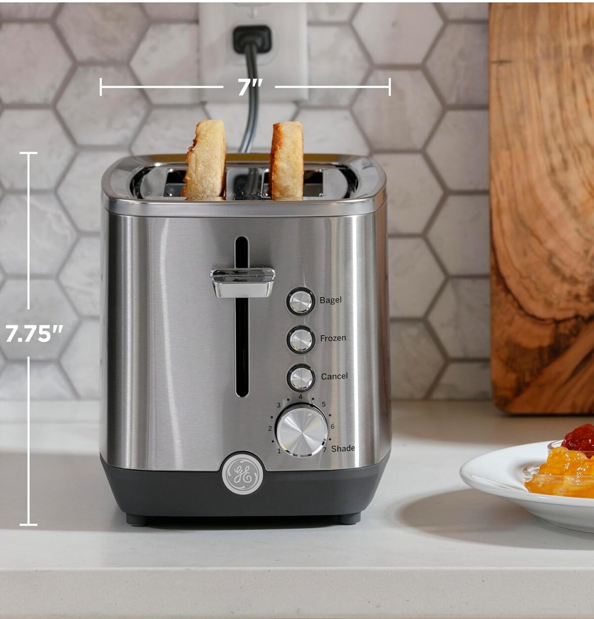 GE 2 Slice Stainless Steel Toaster, Extra Wide Slots for Toasting Bagels, Breads, Waffles & More, 7 Adjustable Shade Settings, Removable Crumb Tray, Countertop Kitchen Essentials, 850 Watts - Image 3