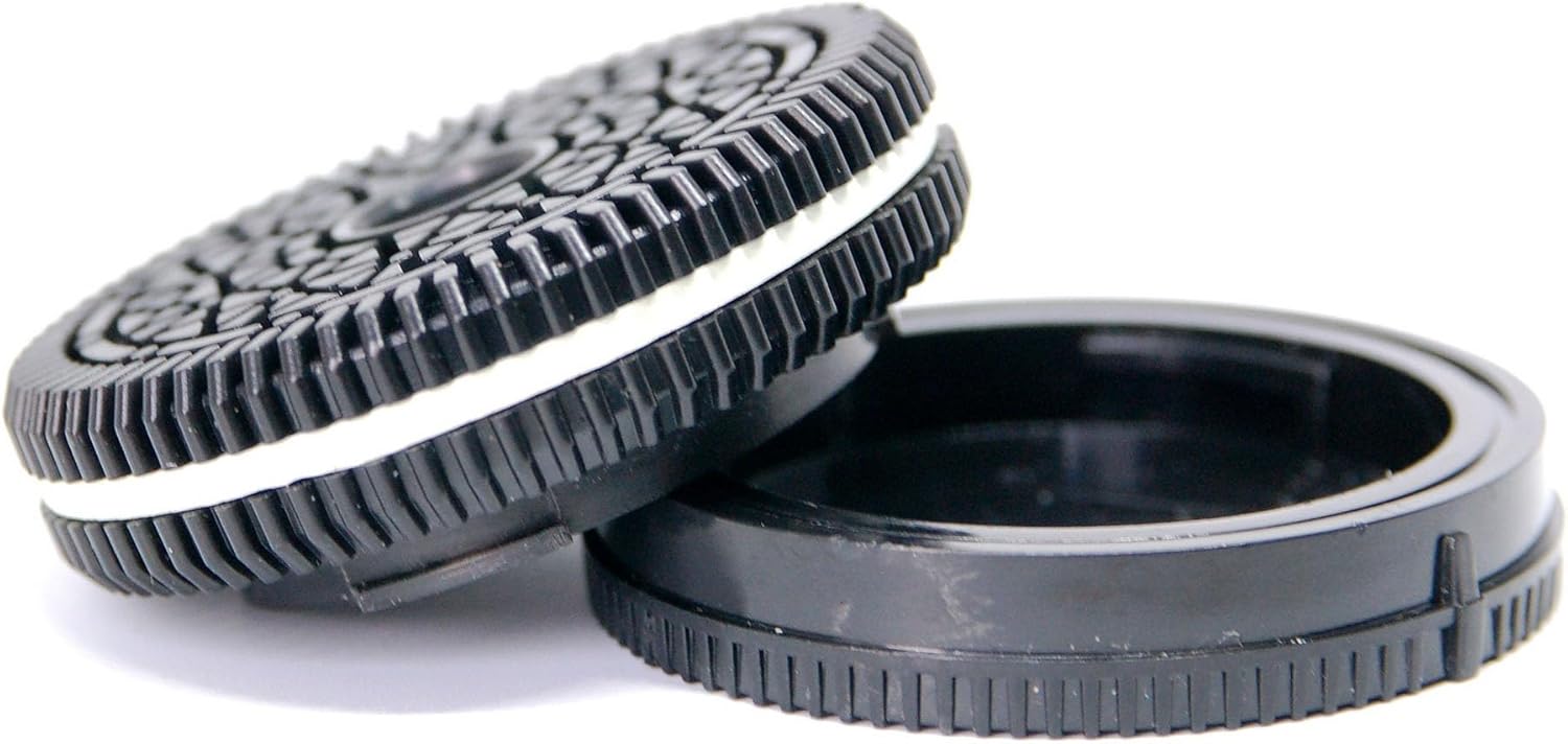 1761558224_32mm-F10-Full-Frame-Free-Focus-Pancake-Lens-for-E-Mount-Compatible-with-ZV-E10-A7IV-A6400-A7II-A7SIII-A7III-A7C-A6600-A6100-A7RIV-A6000-A7RIII-NEX.jpg 32mm F10 Full Frame Free Focus Pancake Lens for E Mount Compatible with ZV-E10, A7IV, A6400, A7II, A7SIII, A7III, A7C, A6600, A6100, A7RIV, A6000, A7RIII, NEX - Image 3