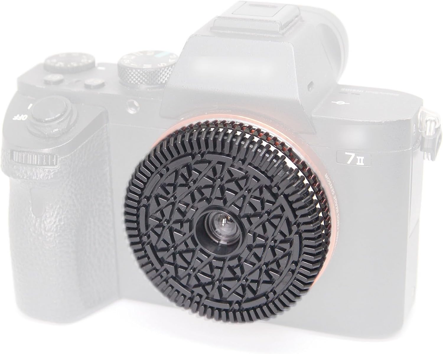 1761558226_32mm-F10-Full-Frame-Free-Focus-Pancake-Lens-for-E-Mount-Compatible-with-ZV-E10-A7IV-A6400-A7II-A7SIII-A7III-A7C-A6600-A6100-A7RIV-A6000-A7RIII-NEX.jpg 32mm F10 Full Frame Free Focus Pancake Lens for E Mount Compatible with ZV-E10, A7IV, A6400, A7II, A7SIII, A7III, A7C, A6600, A6100, A7RIV, A6000, A7RIII, NEX - Image 5