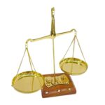 Old Traditional Goldsmith Weight (tarazu) showpiece Brass Weighing Scale Balance Justice Law Scale Decoration Nautical Home Decor Scale Small Brass Weight Scale - Image 2