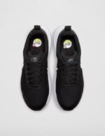 Nike Women's Air Max Nuaxis Shoes - Image 6